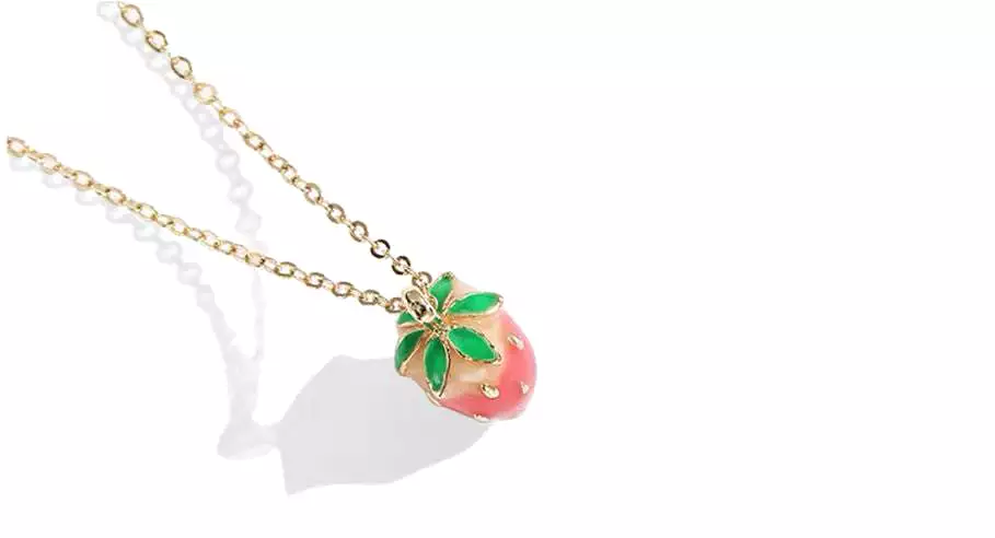 CHIC STRAWBERRY CHOKER