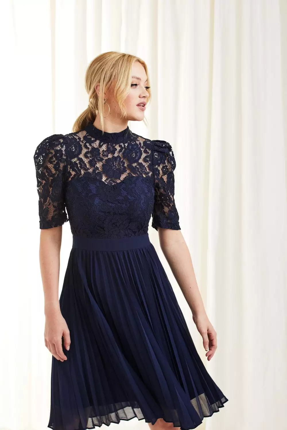 Double Second Pleated Lace Dress