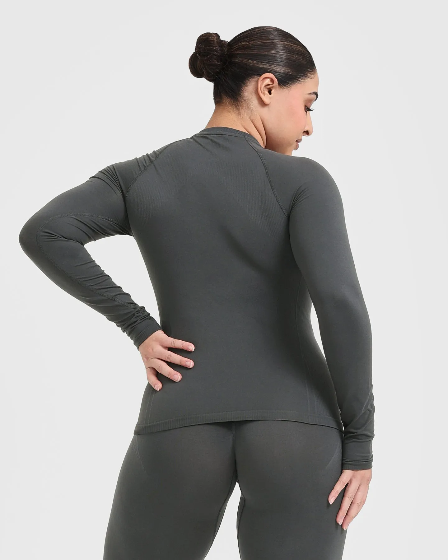 Go To Seamless Fitted Long Sleeve Top | Coal