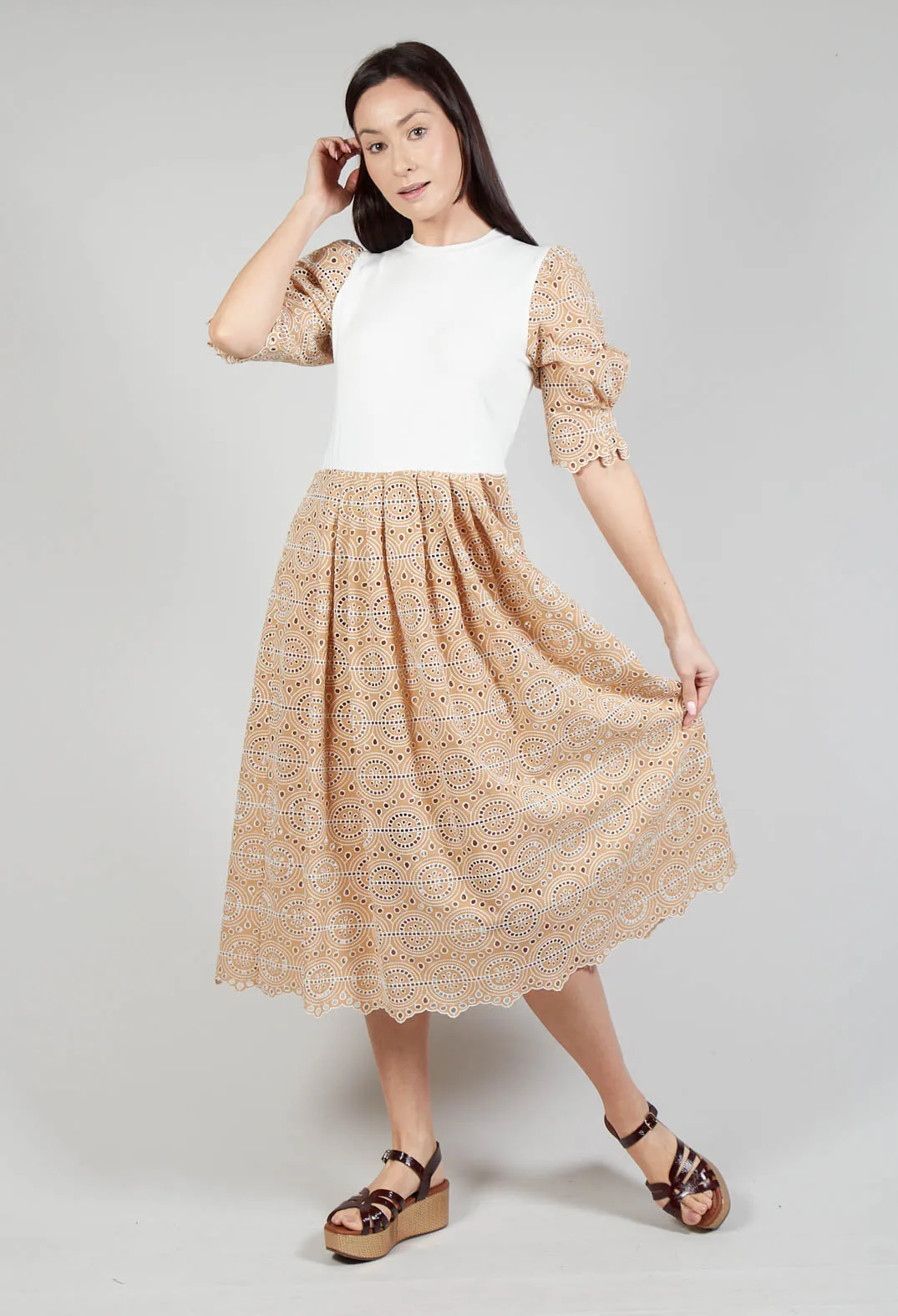 Lace Dress in Sabbia