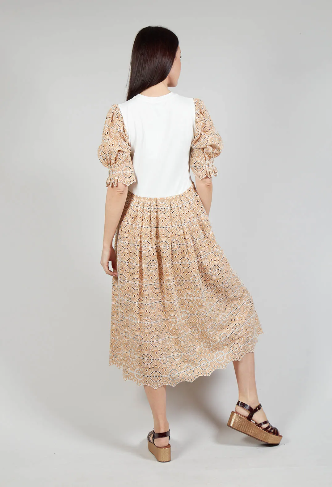 Lace Dress in Sabbia