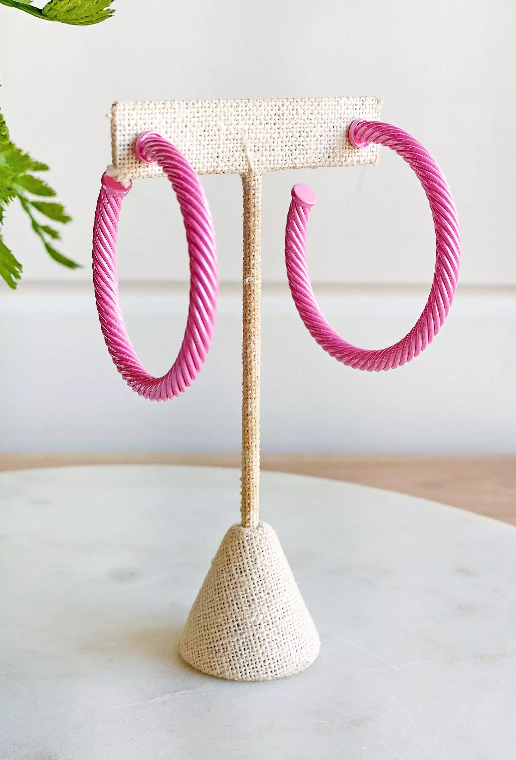 Remi Cable Hoop Earrings in Pink