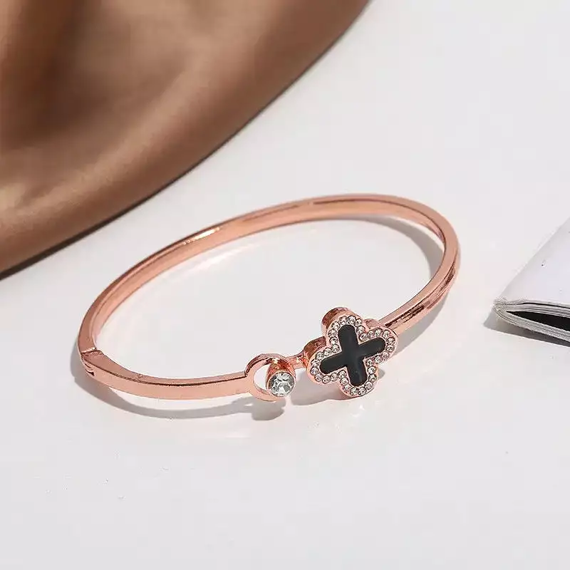 Rose Gold Opening Adjustable Four-Leaf Clover Bracelet