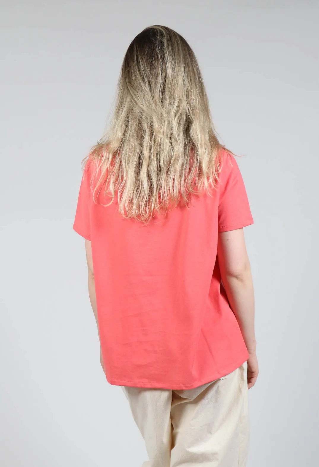 Short Sleeve T-Shirt in Strawberry