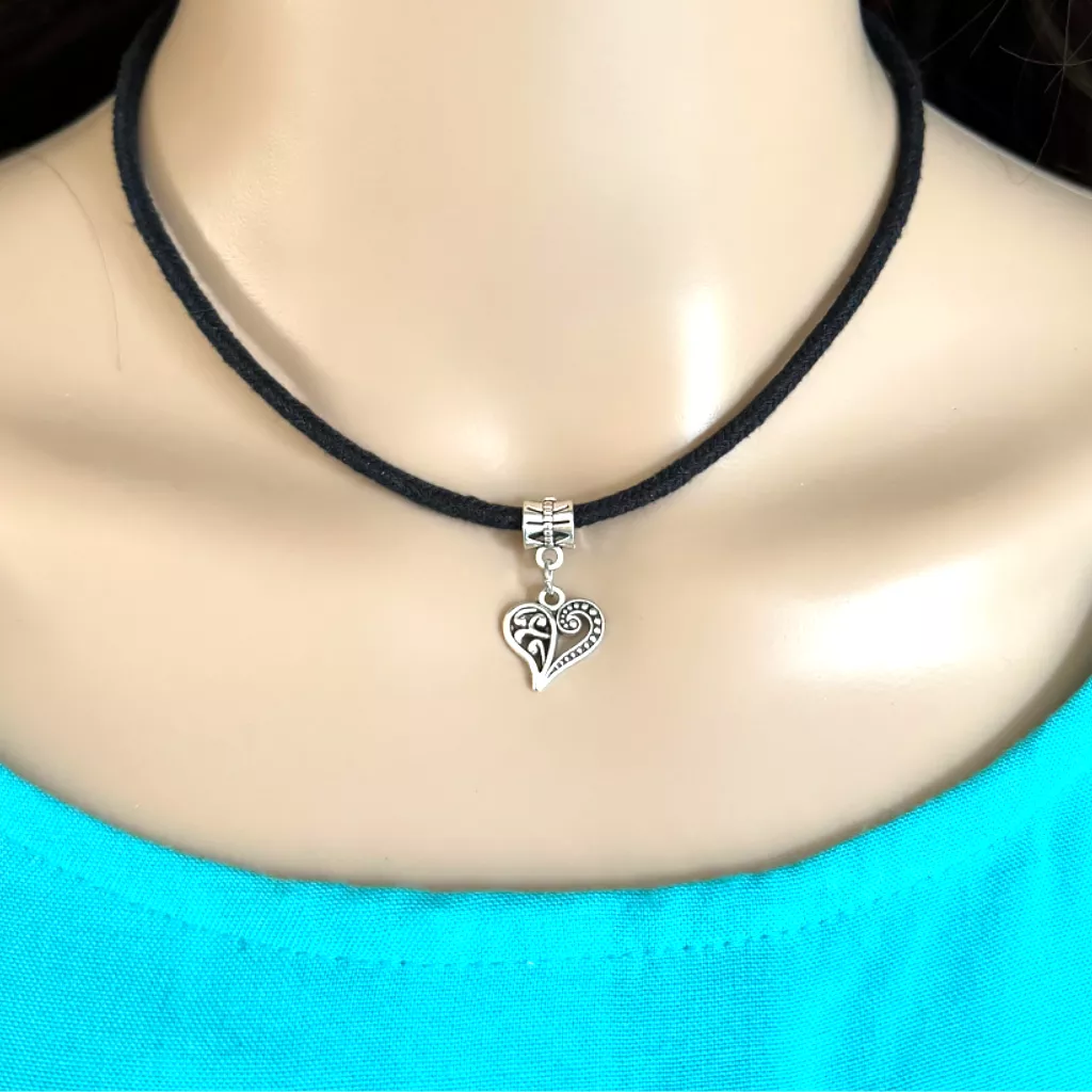 Silver Heart Choker