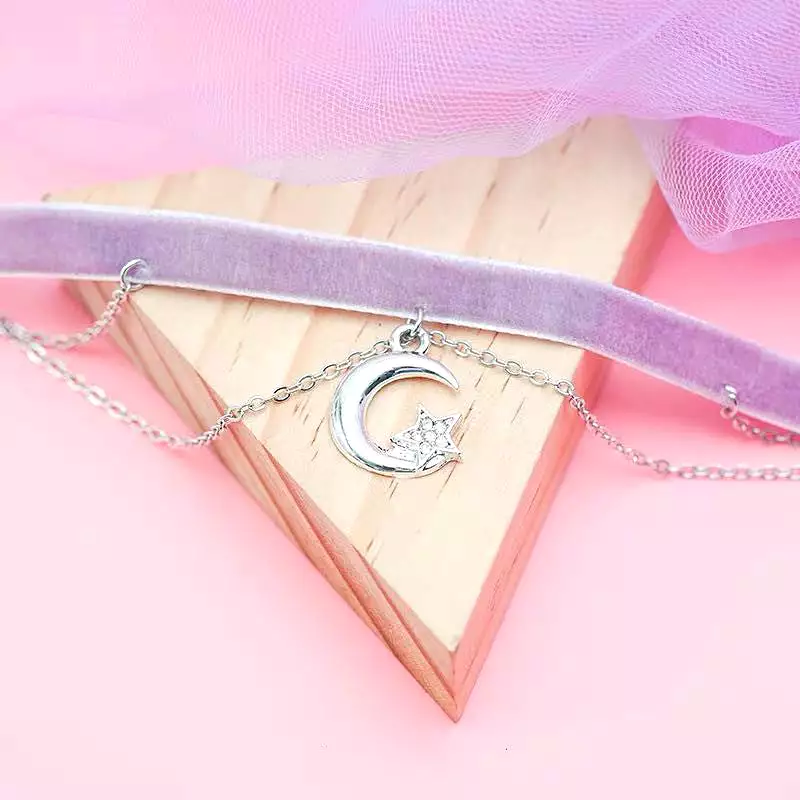 SWEET STAR AND MOON CHOKER