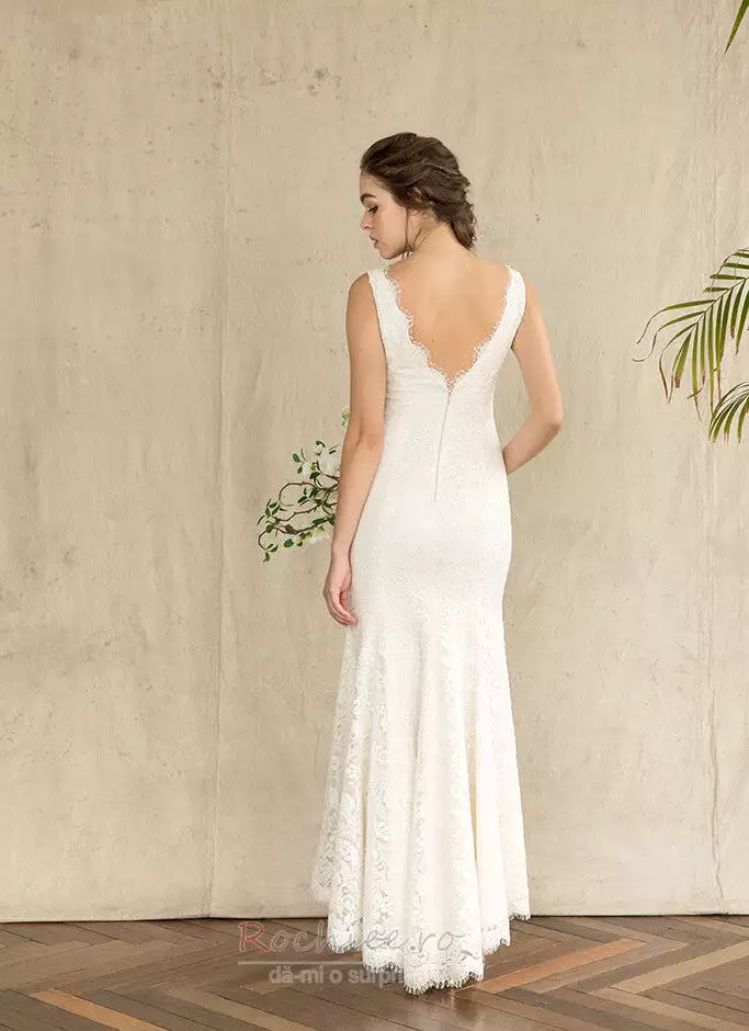 The Kordele Wedding Bridal Sleeveless Lace Dress